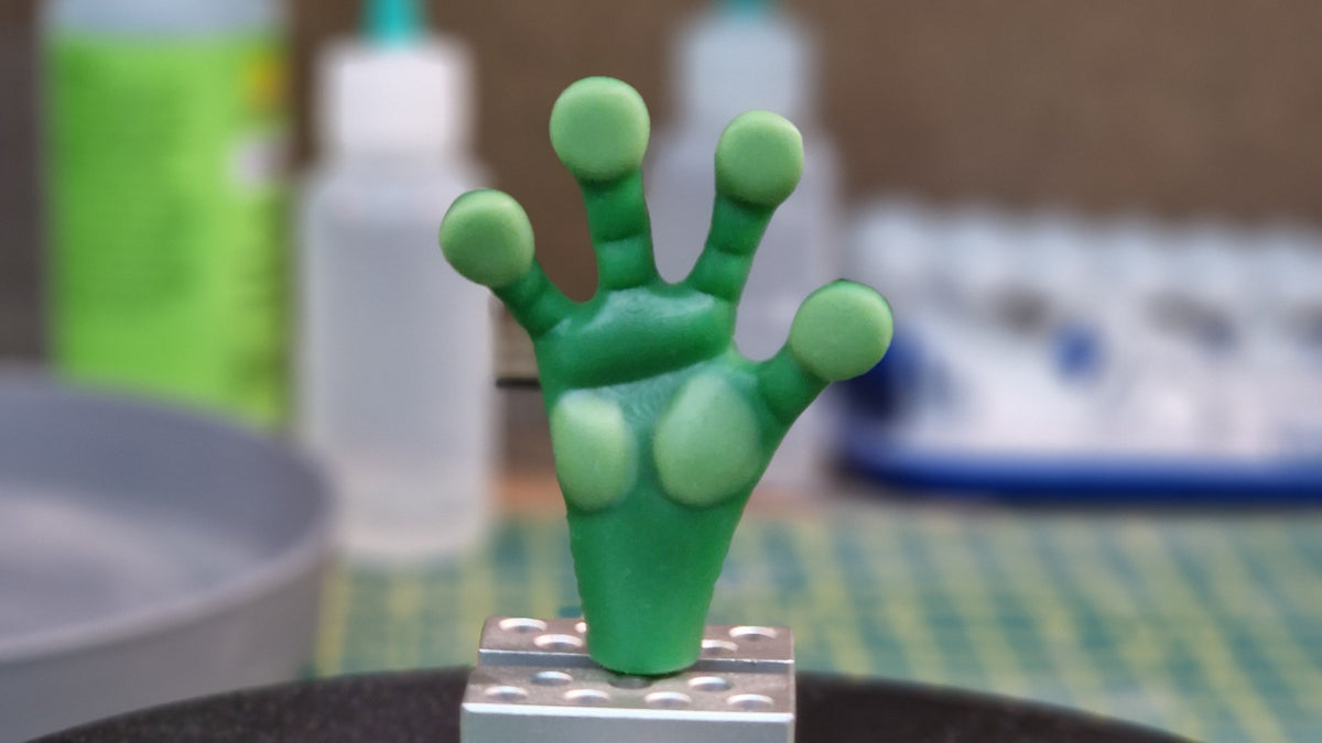 On the Bench: Engineering Lizard Hands (and the Reality of "Consumables")